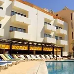 Olhos D'agua 3* 알부페이라